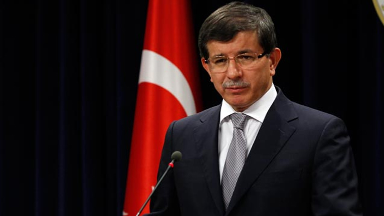 Νταβούτογλου: «Κοντά στην αναγνώριση ενός εκ των δύο δραστών της επίθεσης»