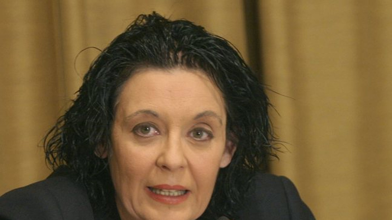 Λ. Κανέλλη: «Ναι» στην περικοπή της βουλευτικής αποζημίωσης