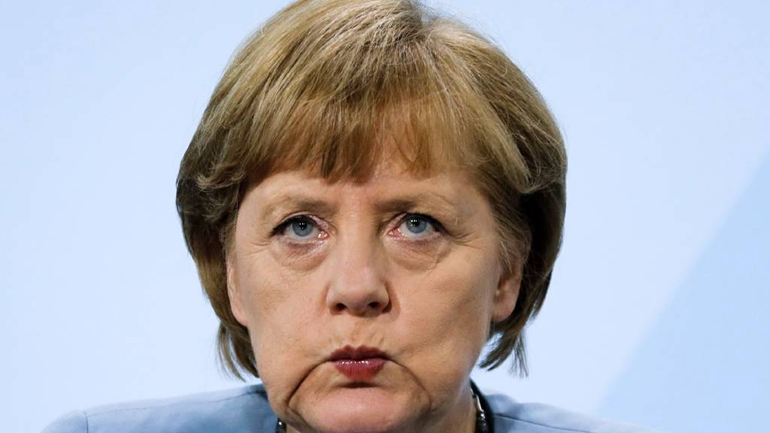 Σε χαμηλό 12μήνου η δημοτικότητα των συντηρητικών της Μέρκελ