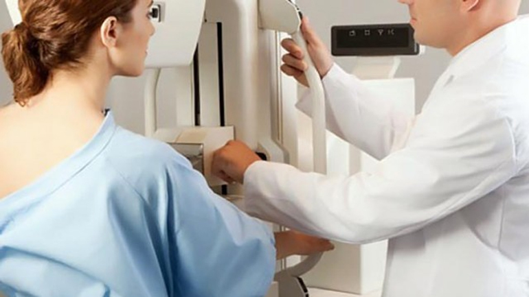 Μαστογραφίες μετά τα 45 συνιστούν οι ειδικοί