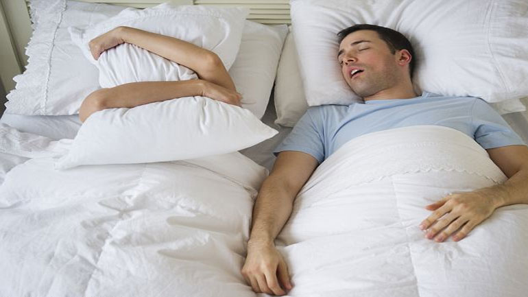 Σημάδια πρόωρης άνοιας το ροχαλητό και τα προβλήματα αναπνοής στον ύπνο