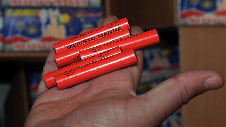 Πρέβεζα: Το περίπτερο διέθετε και… κροτίδες