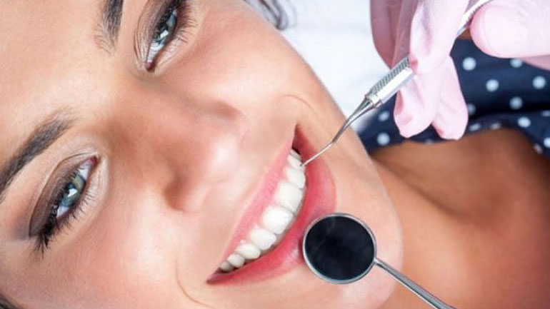 Τα χαλασμένα δόντια καθυστερούν την εγκυμοσύνη