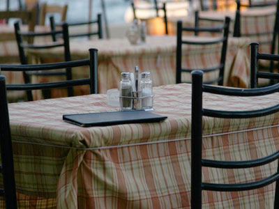 Σαφάρι ελέγχων σε καταστήματα εστίασης στην Αττική