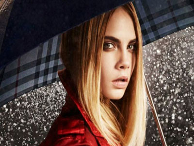 Πέντε τρόποι για να μη φριζάρουν τα μαλλιά σου!