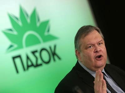 Βενιζέλος: «Το ΠΑΣΟΚ είναι ο μόνος στυλοβάτης της χώρας»