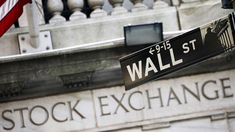 Με οριακές απώλειες άνοιξε η Wall Street