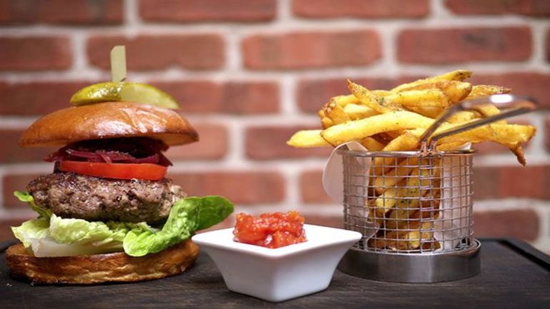 Το junk food προκαλεί εθισμό