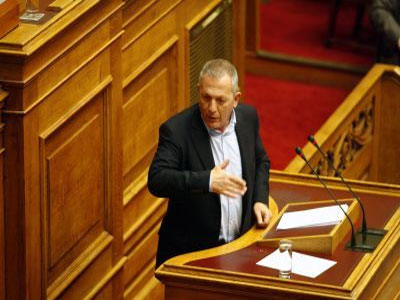 Παφίλης: «Ο λαός να μην τσιμπήσει στον νέο δικομματικό καβγά»