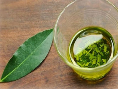 Το δαφνέλαιο προσφέρει υγεία και λάμψη στα μαλλιά σας