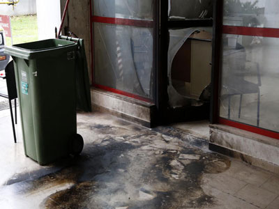 Ανάληψη ευθύνης για τα γκαζάκια στο Δημαρχείο της Καισαριανής