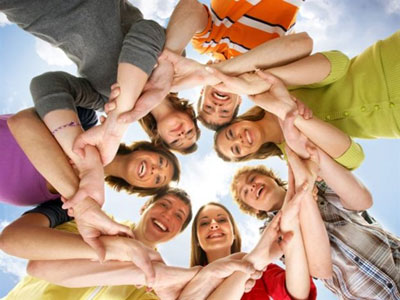 Πιο υγιείς ψυχικά όσοι ανήκουν σε κοινωνικές ομάδες