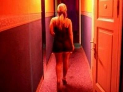 Έφοδοι της ΕΛ.ΑΣ. σε οίκους ανοχής