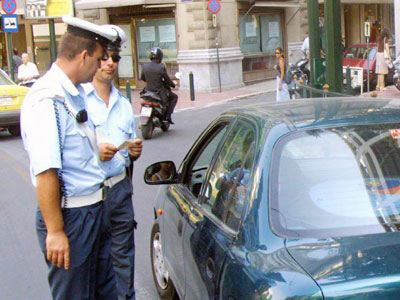 Σωρεία παραβάσεων στο κέντρο της Αθήνας