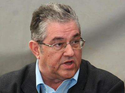 Κουτσούμπας: «Να τους αλλάξει τα φώτα ο λαός»