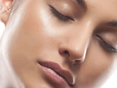 Ασπιρίνη και γιαούρτι για δέρμα σαν πορσελάνη!