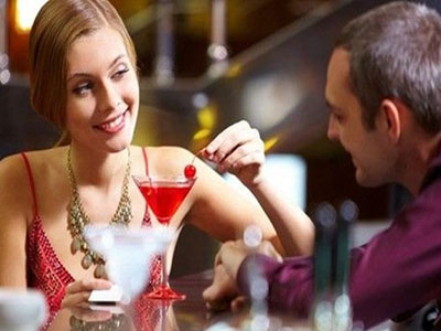 Τι πρέπει να κάνει πάντα πρώτος ένας άνδρας