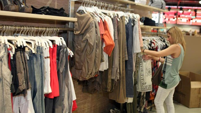 Αυξήθηκαν οι απασχολούμενοι στο λιανικό εμπόριο