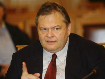 Βενιζέλος: «Χρειάζεται ψυχραιμία και αποφασιστικότητα»