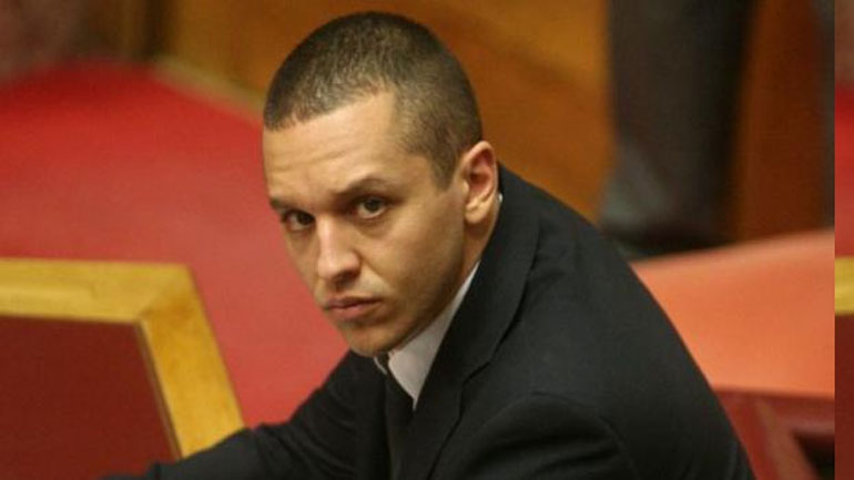 Βουλή: Αναβλήθηκε η συζήτηση για άρση ασυλίας του Κασιδιάρη