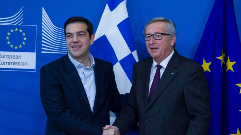 Κομισιόν: Παραμένουν σε επικοινωνία Γιούνκερ και Τσίπρας