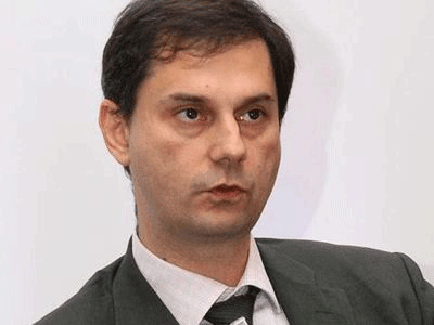 Focus: «Ανατριχιαστική πολιτική φάρσα η απομάκρυνση του Θεοχάρη» Focus: «Ανατριχιαστική πολιτική φάρσα η απομάκρυνση του Θεοχάρη»