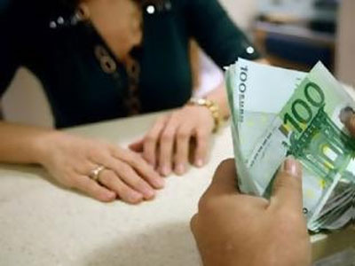 Πότε θα καταβληθούν τα προνοιακά – οικογενειακά επιδόματα