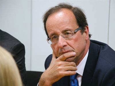 Ολάντ: «Σεβαστείτε την εδαφική ακεραιότητα της Ουκρανίας»