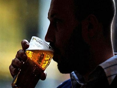 Μειωμένη η κατανάλωση αλκοολούχων ποτών το 2013