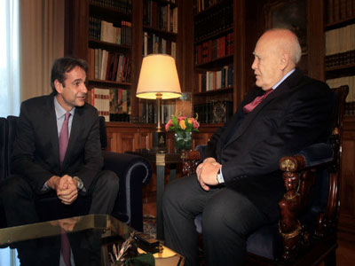 Συνάντηση Παπούλια – Μητσοτάκη την Παρασκευή