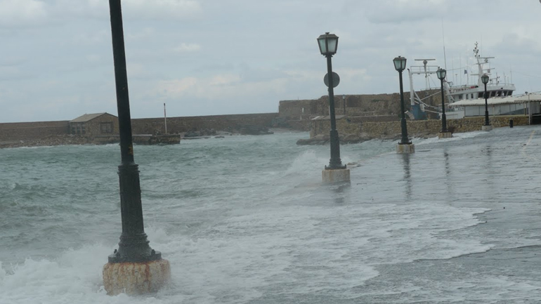 «Άνοιξαν» οι ουρανοί στα Χανιά «Άνοιξαν» οι ουρανοί στα Χανιά