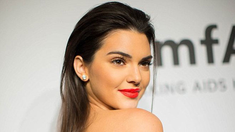 Kendall Jenner: Κυκλοφόρησε κραγιόν με την υπογραφή της!