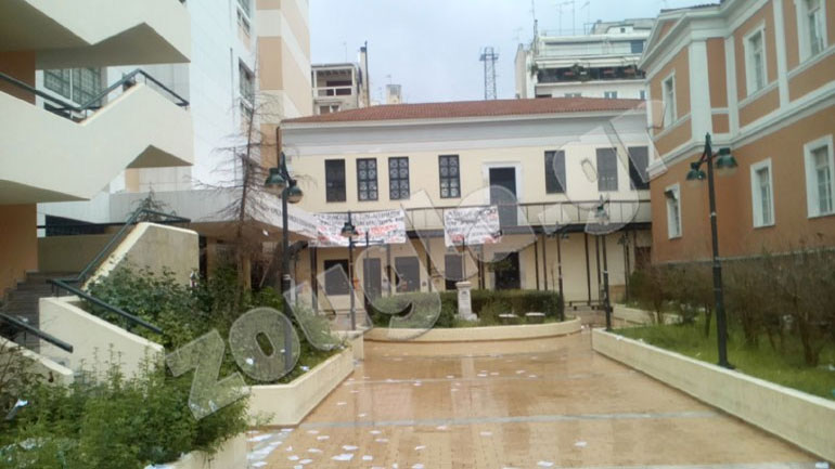 Συνεχίζεται η κατάληψη στη Νομική Σχολή