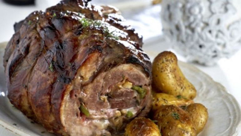 Χοιρινό ρολό γεμιστό