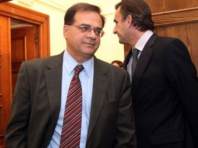 Στο Μαξίμου ο Χαρδούβελης