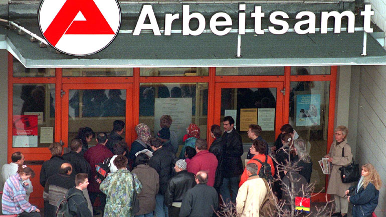 Γερμανία: Στο 6,4% η ανεργία τον Μάρτιο