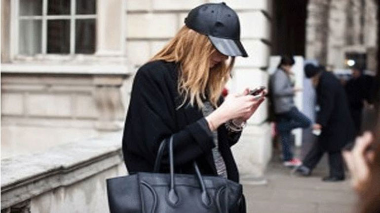 New trend: Πώς να φορέσετε το trucker hat