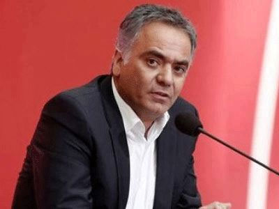 «Οικονομικά συμφέροντα πίσω από τη μικρή ΔΕΗ»