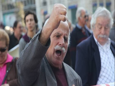 Στο πλευρό των καθηγητών οι συνταξιούχοι