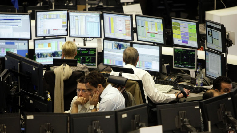 Απώλειες στο Παρίσι – Κλειστές οι αγορές σε Λονδίνο και Φρανκφούρτη