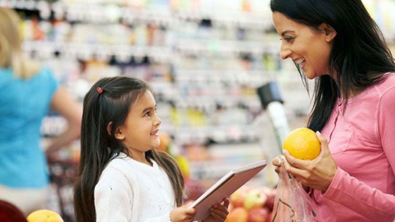 Πώς να μην καβγαδίσετε με το παιδί σας στο σούπερ μάρκετ