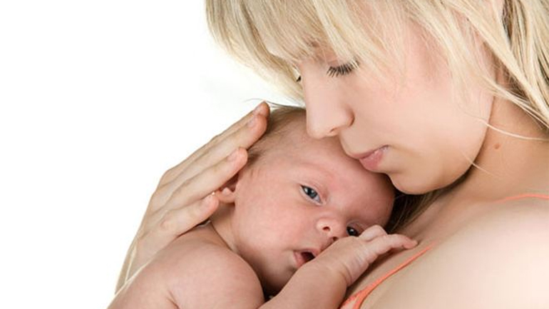 Τι μπορεί να αγχώσει μια μαμά που γέννησε πρόσφατα