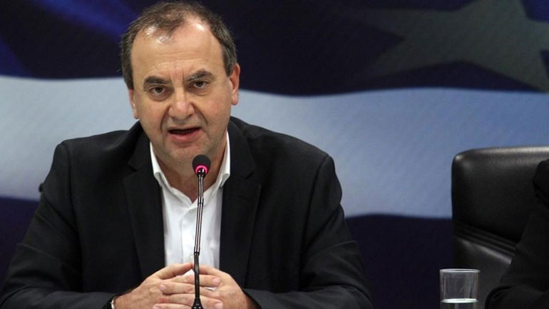 Στρατούλης: «Δεν θα γίνουν μειώσεις σε μισθούς και συντάξεις»