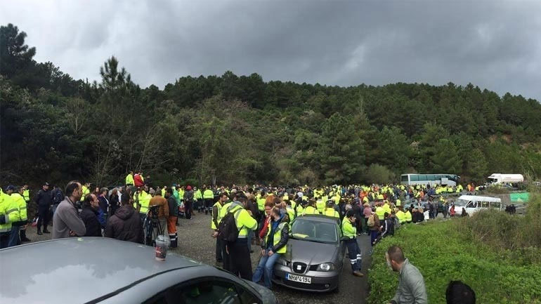 Συνεχίζουν τις κινητοποιήσεις τους οι μεταλλωρύχοι Χαλκιδικής
