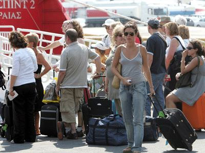 Αυξήθηκε η διακίνηση επιβατών στα λιμάνια