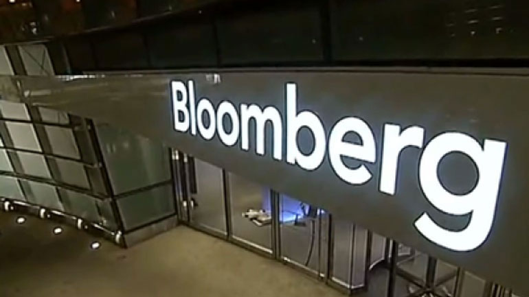 Bloomberg: «Η διαμάχη για την Ελλάδα έχει προκαλέσει ζημιά στο ευρώ»