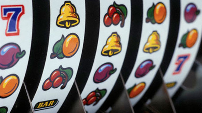 Εντοπίστηκε «μίνι καζίνο» στο Περιστέρι – Τέσσερις συλλήψεις