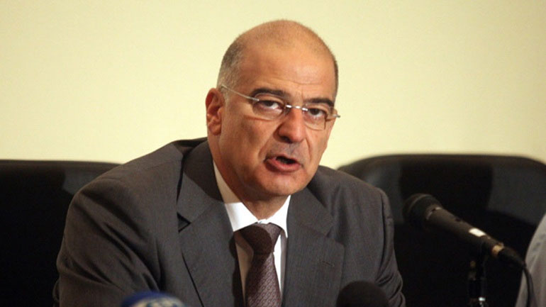 Δένδιας: «Καθήκον όλων η διάσωση της οικονομίας»