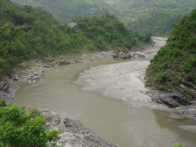 Φοιτητές παρασύρθηκαν από ποτάμι στην Ινδία Φοιτητές παρασύρθηκαν από ποτάμι στην Ινδία