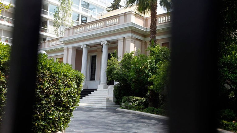 Μαξίμου: «Δεν διακόψαμε μονομερώς τις διαπραγματεύσεις»